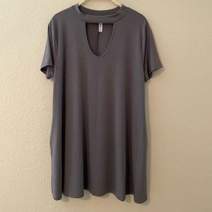 Grey Key-Hole Tunic Top • Size XL